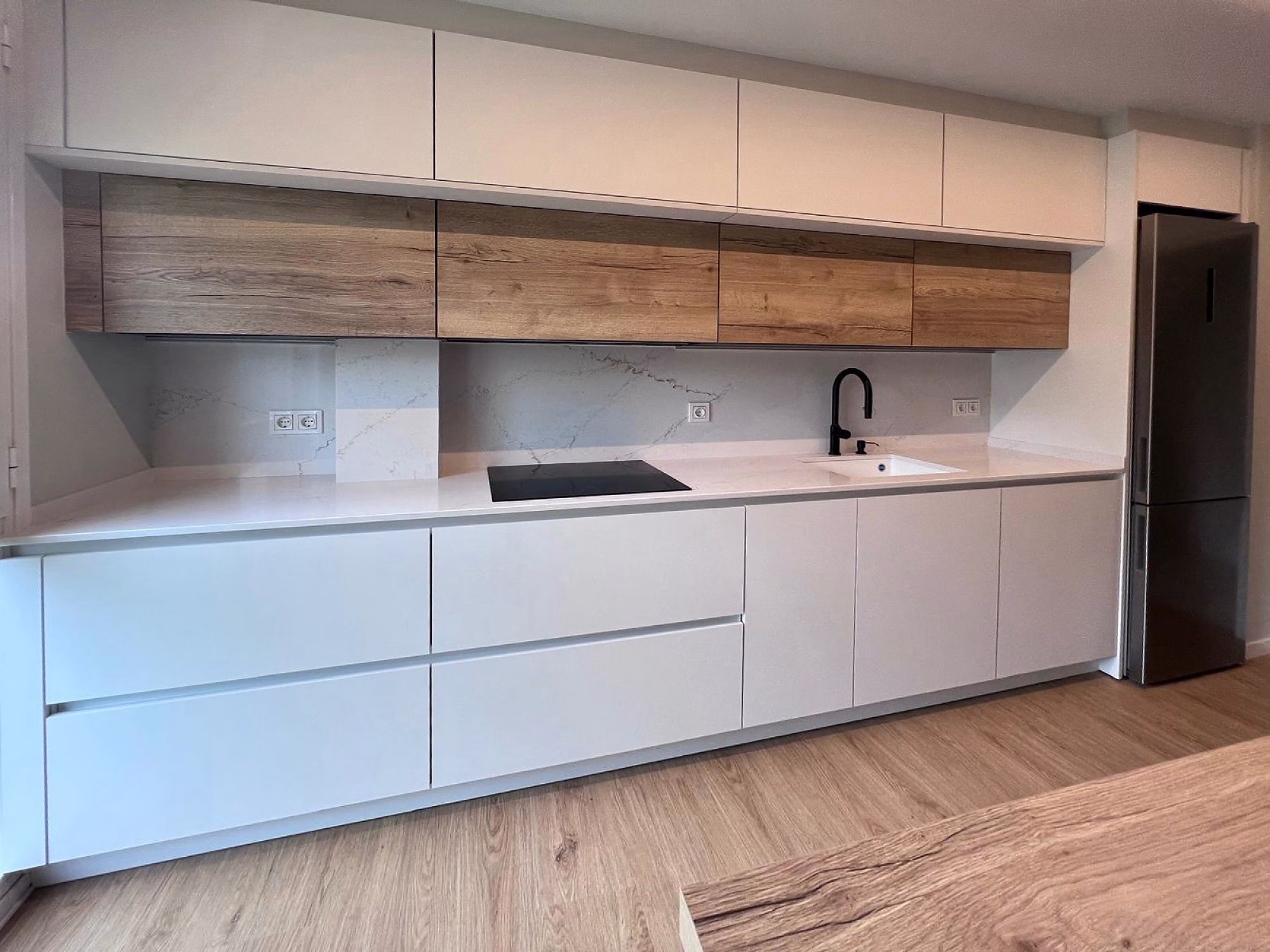 0801_jorge_fernandez_grupo_-_berlin_blanco_y_alabama_5.-pim2-2000_q