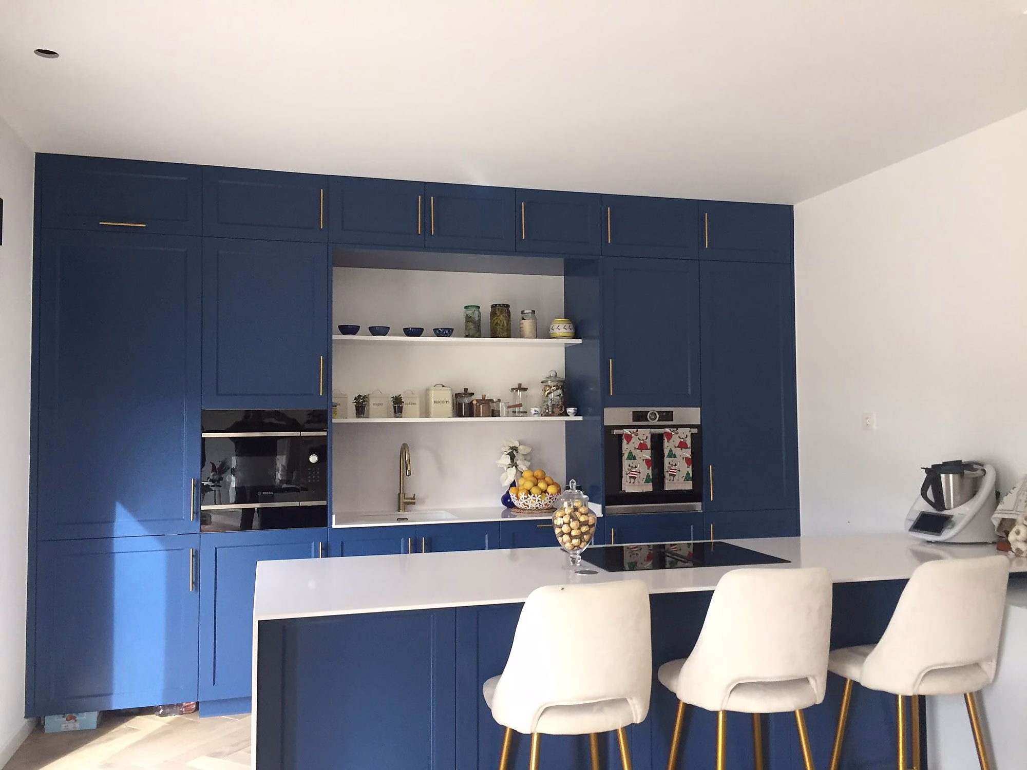 230221_azulyblanca.-pim2-2000_q