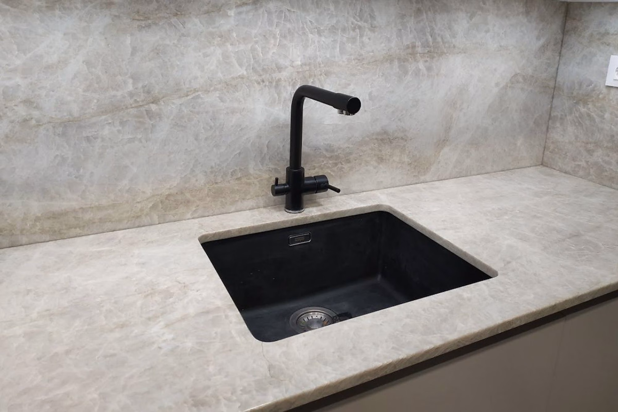 5_tendencias_en_cocinas_2023_2_b.-pim2-2000_q