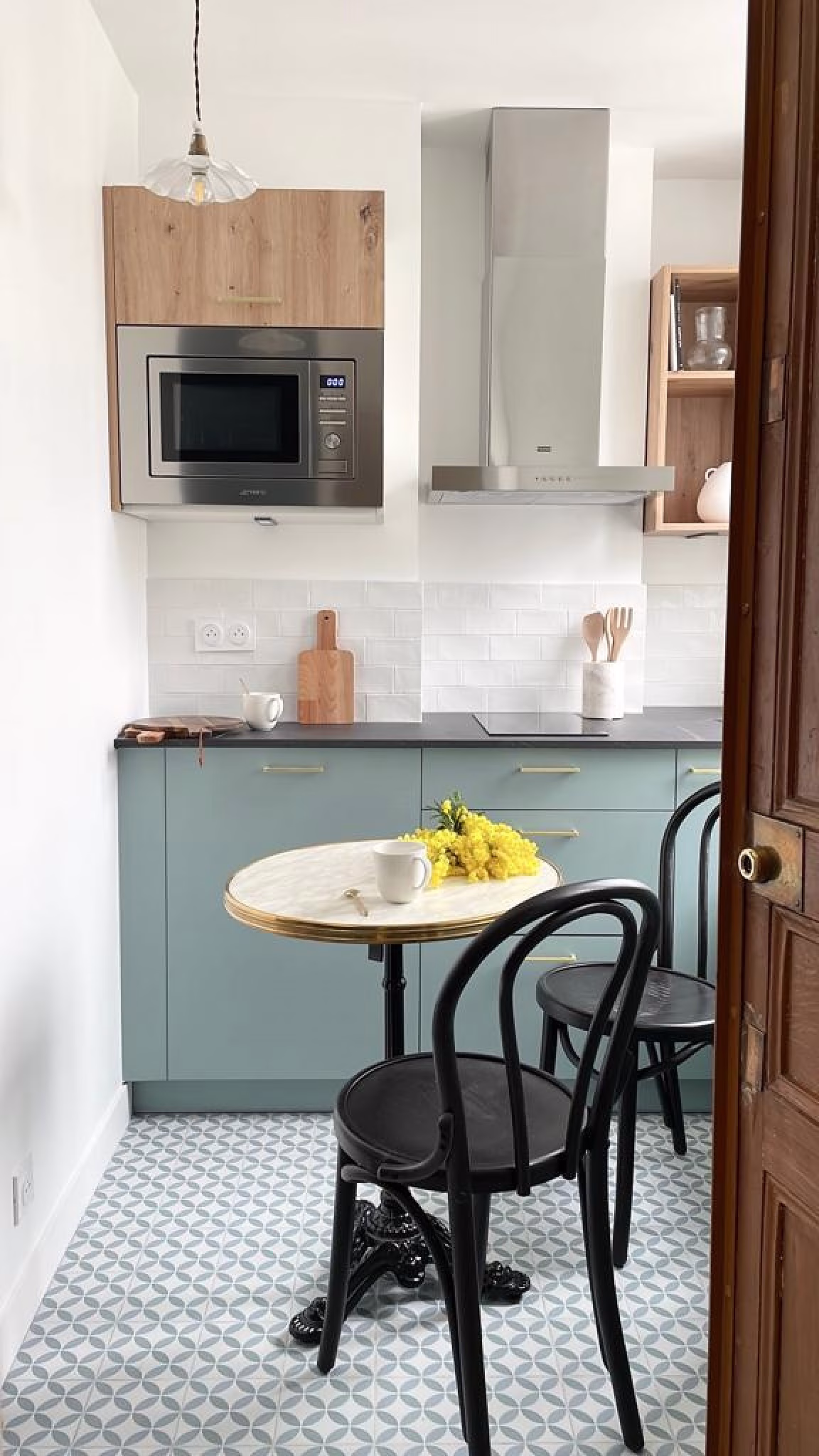 abp_partner_-_cocina_verde_con_el_respresentante_nfsagent_y_la_decoradora_alexandra_roman_2.-pim2-2000_q