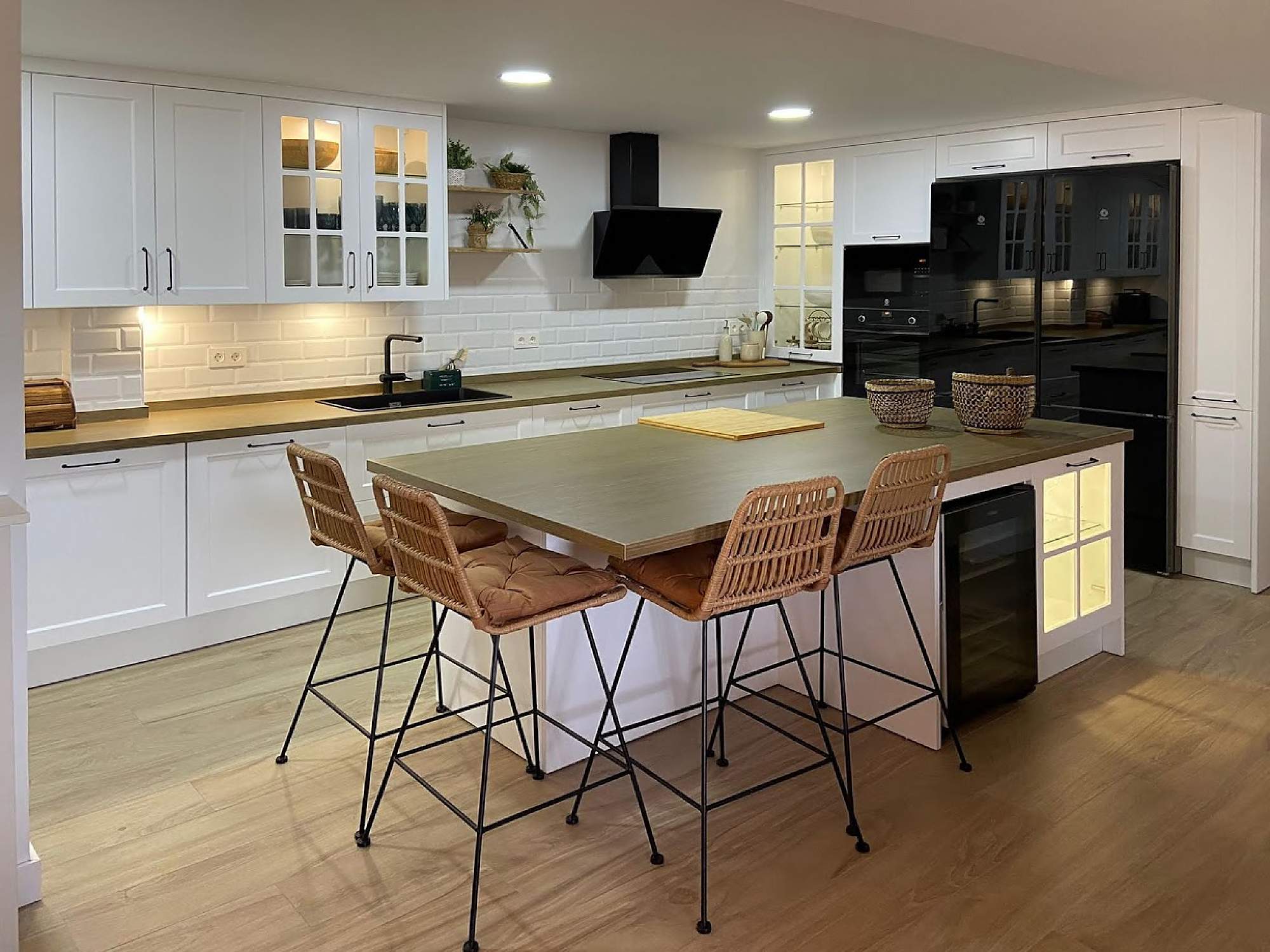 Cocina lacada o laminada: diferencias, ventajas e inconvenientes