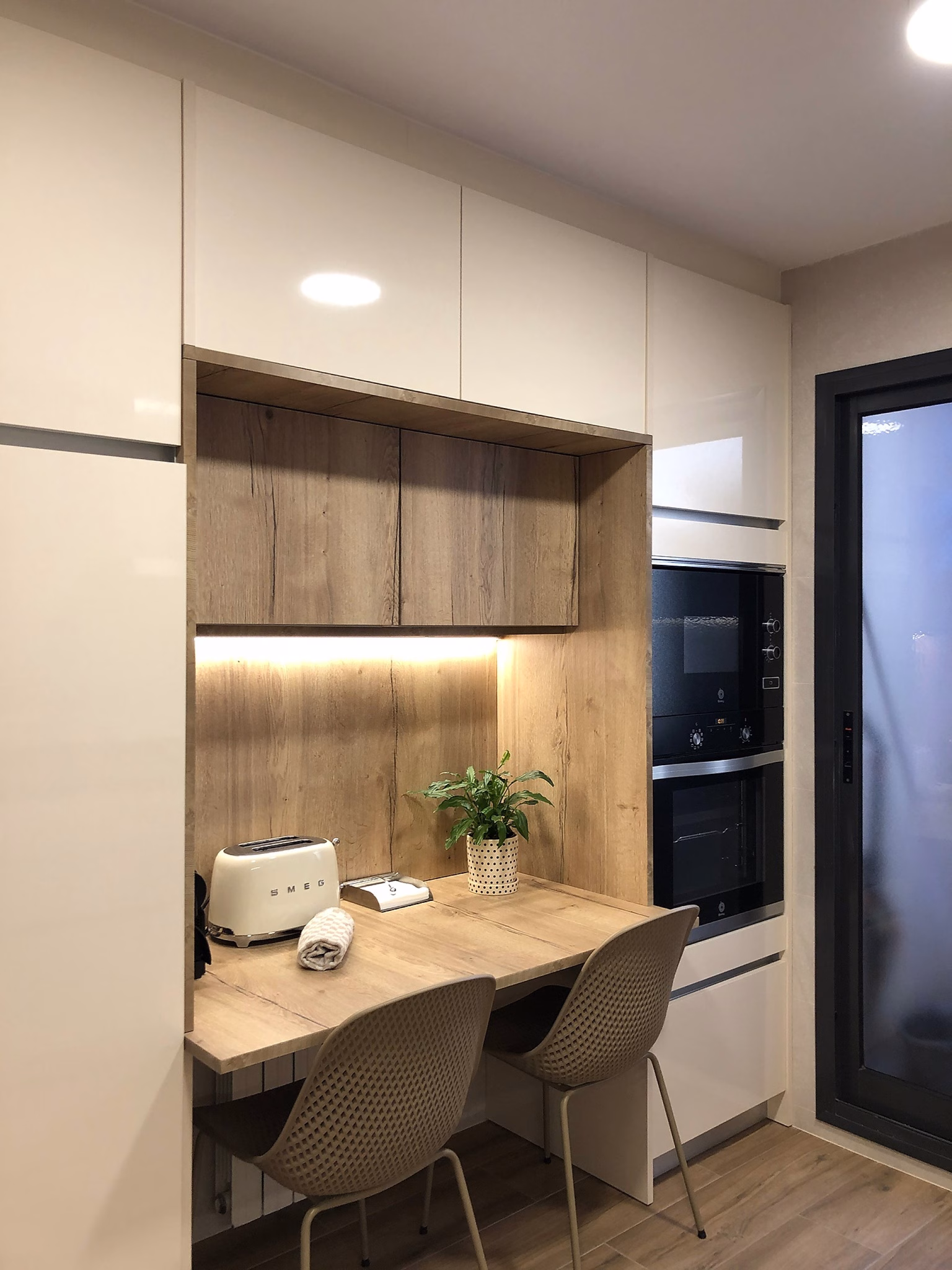 ideas-para-comer-en-la-cocina_blog-ob-cocinas_sanisans.-pim2-2000_q