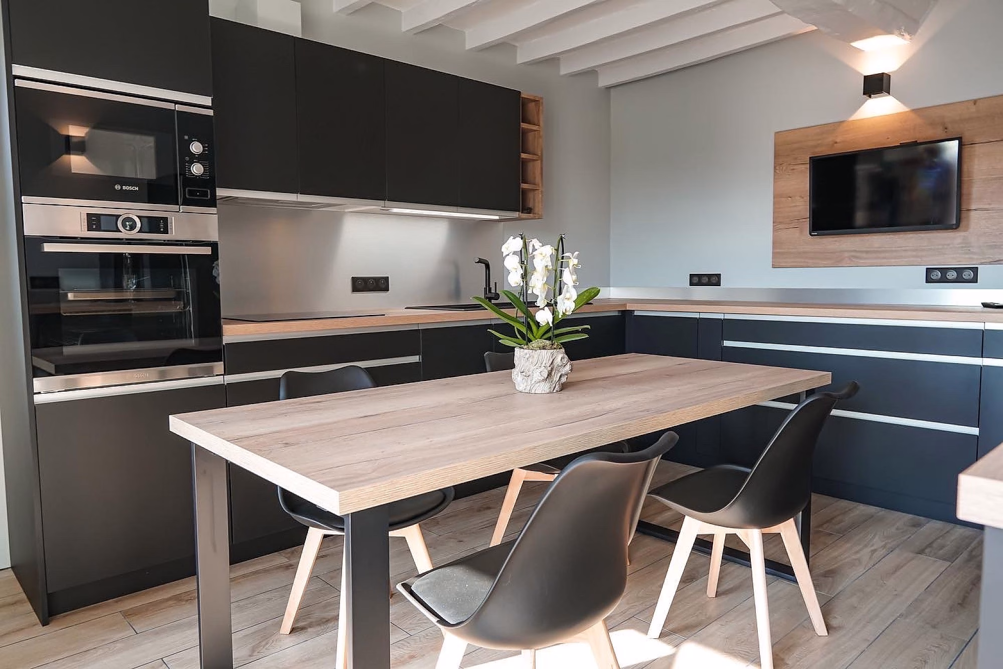 ob_cocinas_-_3_cocinas_negras_que_te_encantaran_-_lg_agencement.-pim2-2000_q