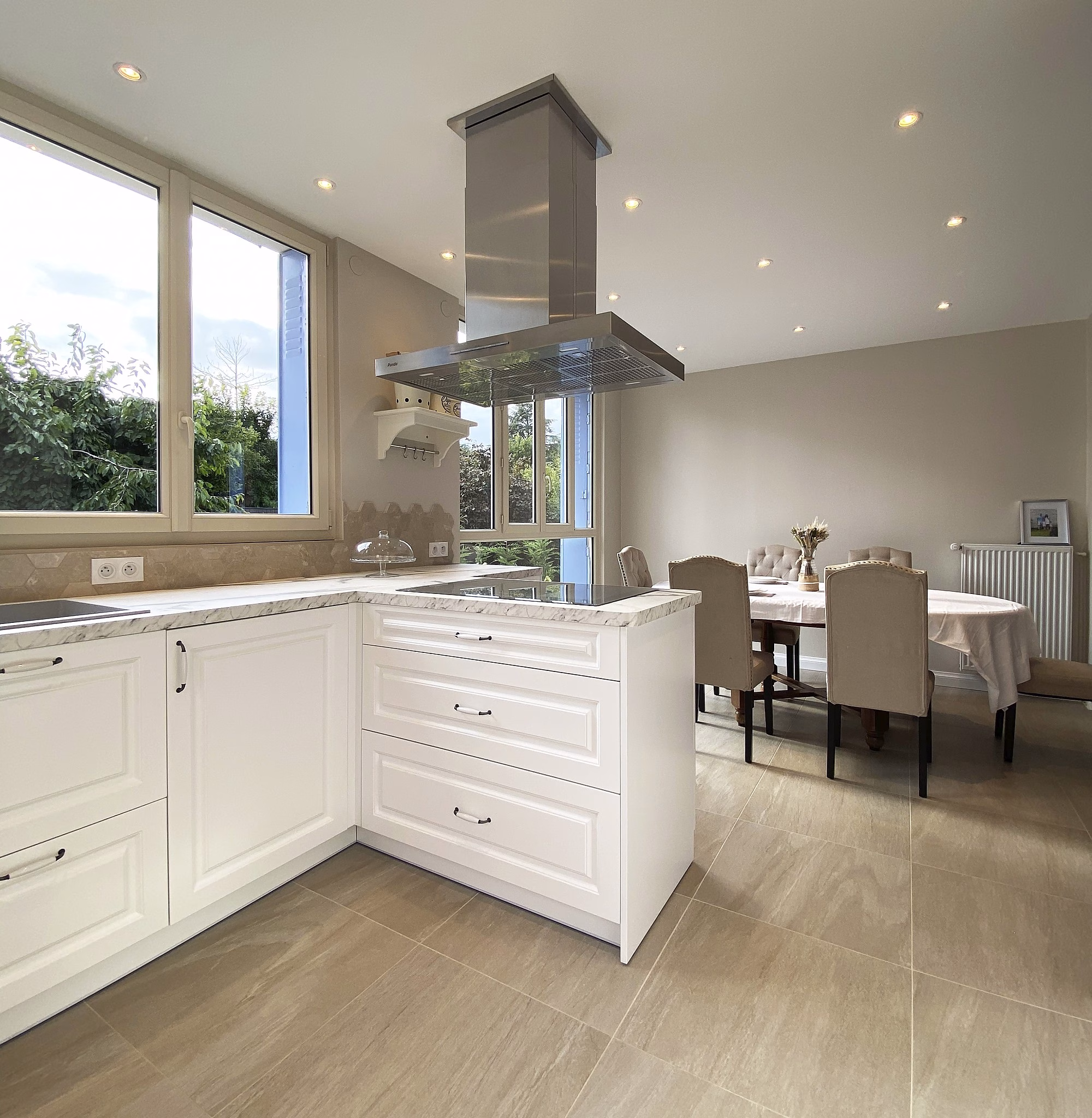 passion_carrelage_-_cocina_blanca_y_marmol_2.-pim2-2000_q