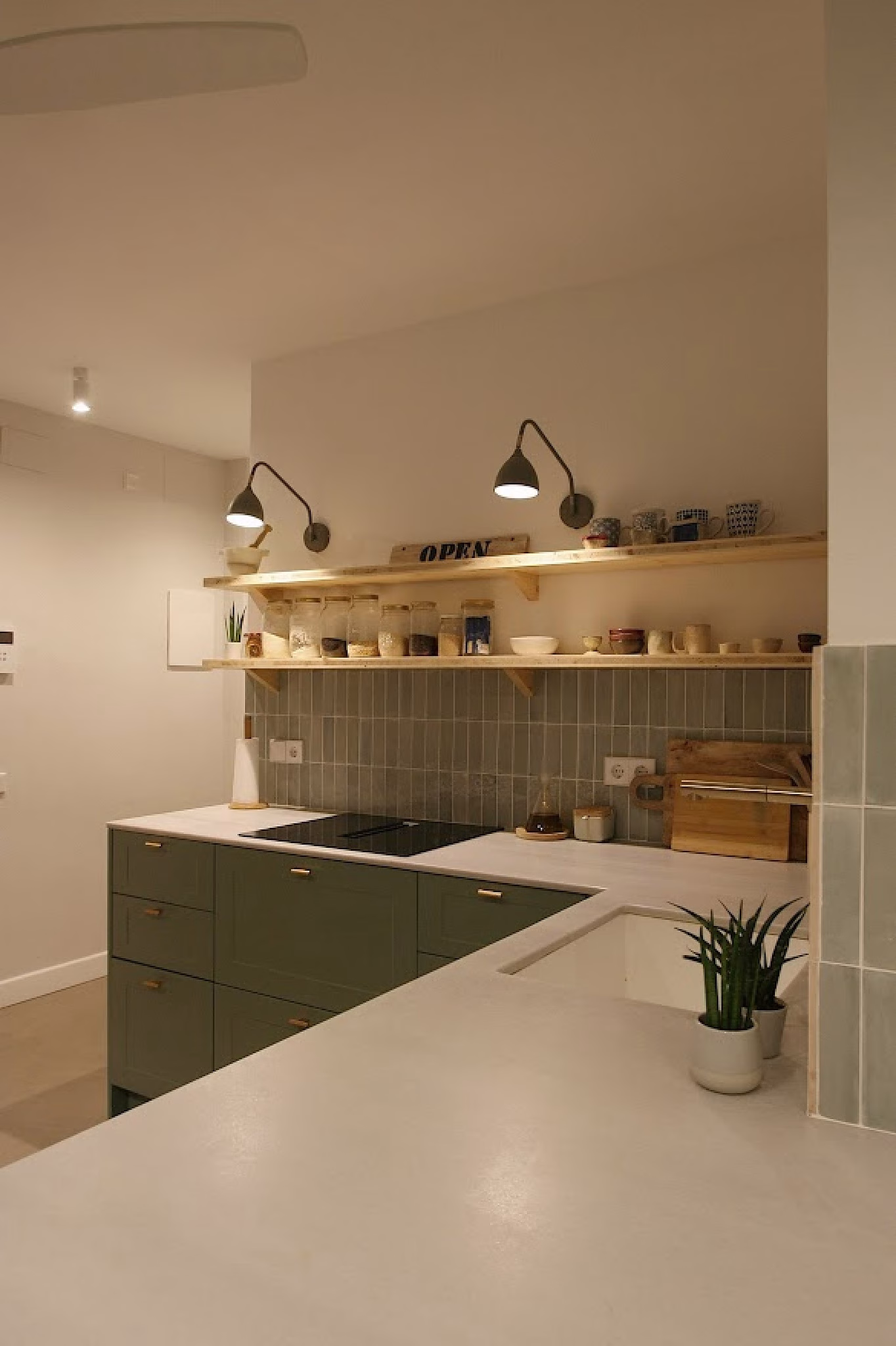 sistema_cuina_-_cocina_verde_y_madera_7.-pim2-2000_q